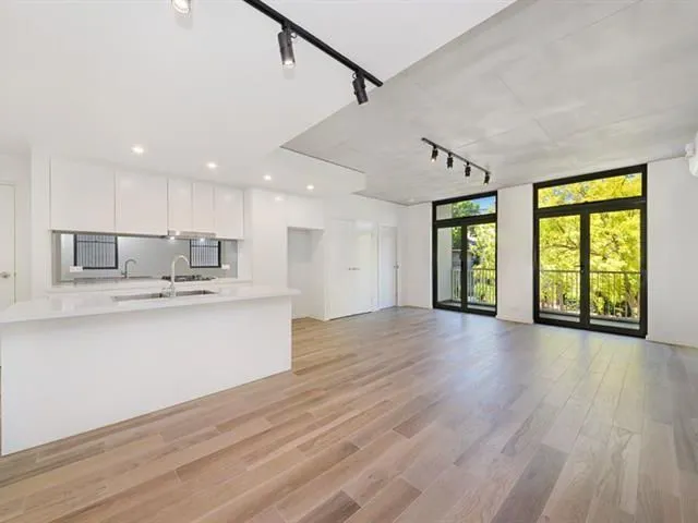 Luxe Warehouse Conversion on City-Fringe