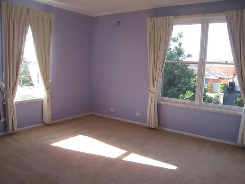 Classic East Camberwell top floor apartment 
