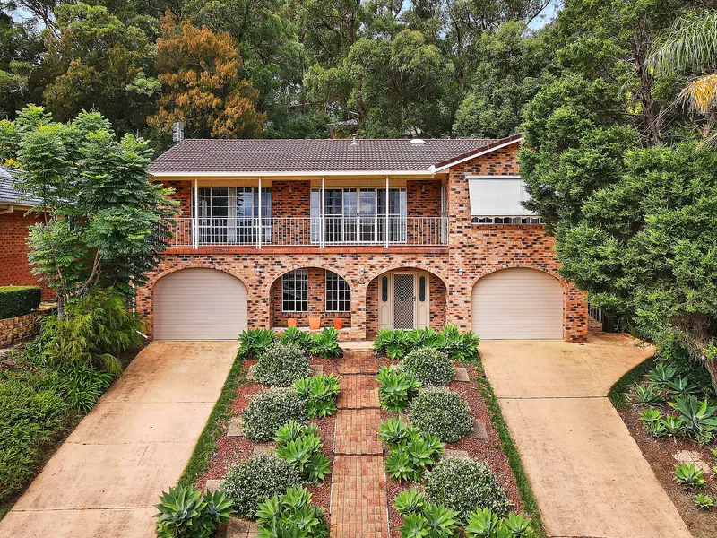 Large Family Home & Pleasant Outlook