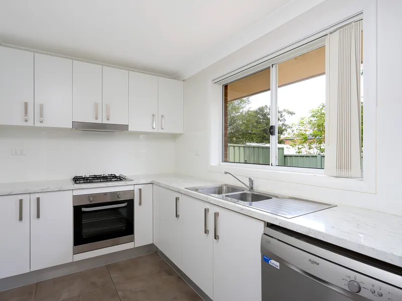 2 Bedroom Granny Flat In Convenient Location