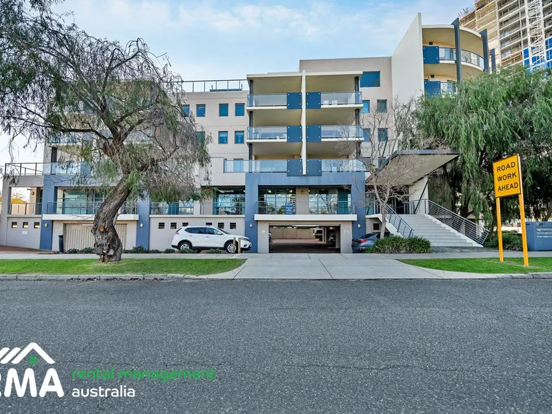 Fully Furnished 1-Bedroom Executive Apartment in South Perth!