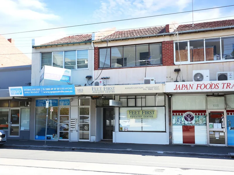 Renovated Apartment off Burke Road