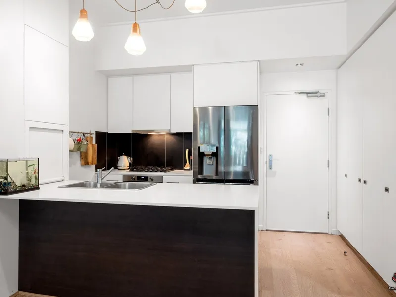 MODERN LUXURY APARTMENT IN TOOMBUL - YOUR URBAN OASIS