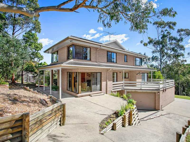 Versatile family home on 1985sqm block