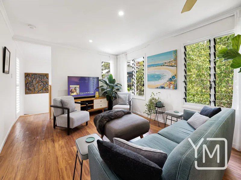 Executive CBD Living – Resort Style Three Level Townhouse
