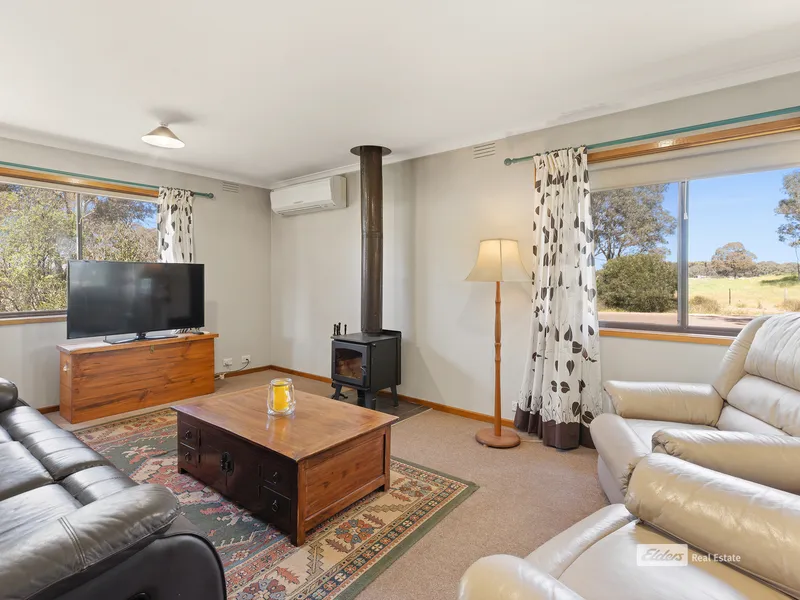 Neat as a pin and ready to move straight in