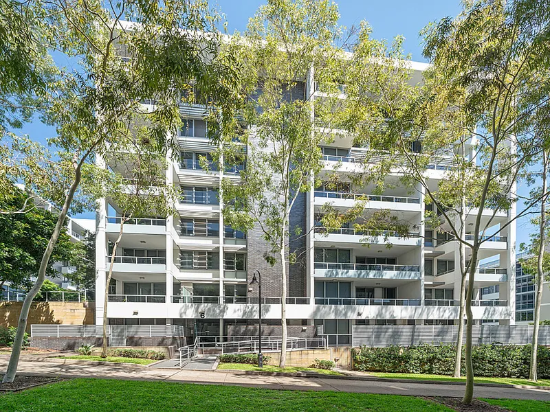 Super-Sized One Bedder In Lifestyle Hub