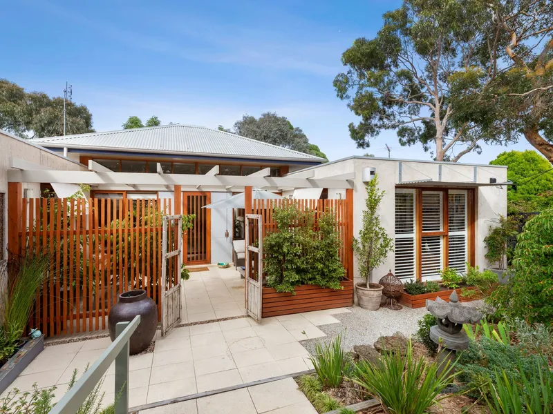 Designer Home In Leafy Old Grove