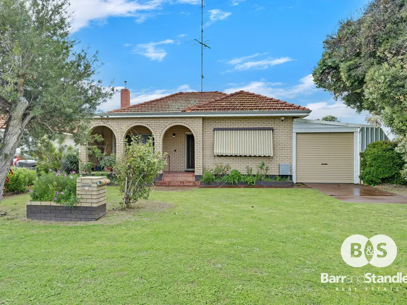 Sub Dividable Corner Block In Fantastic Location!