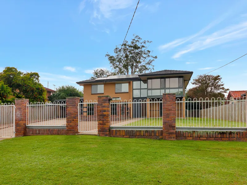 ENTERTAINERS DELIGHT - WALK TO GOLF COURSE