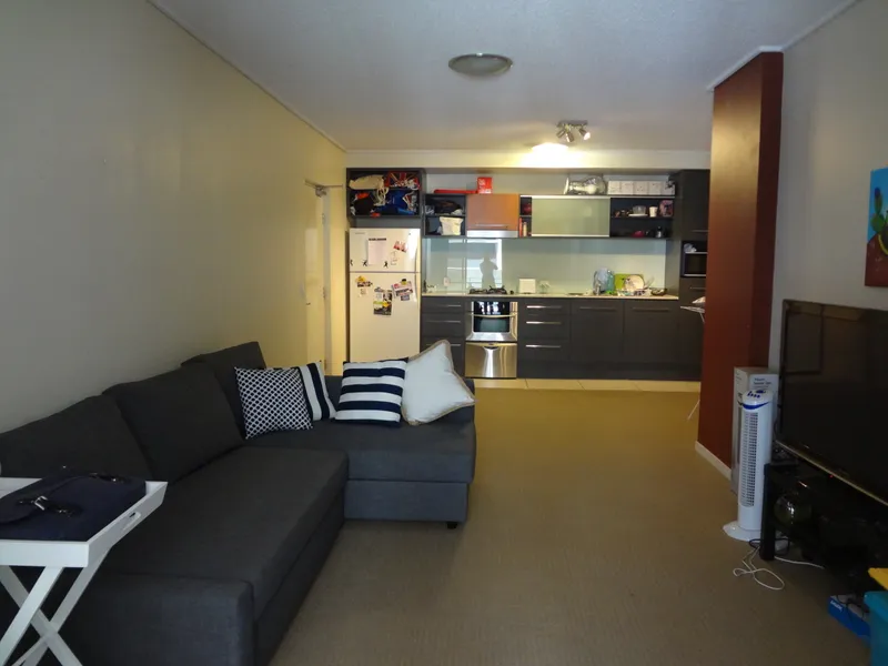 Unfurnished one bedroom in EMPORIUM