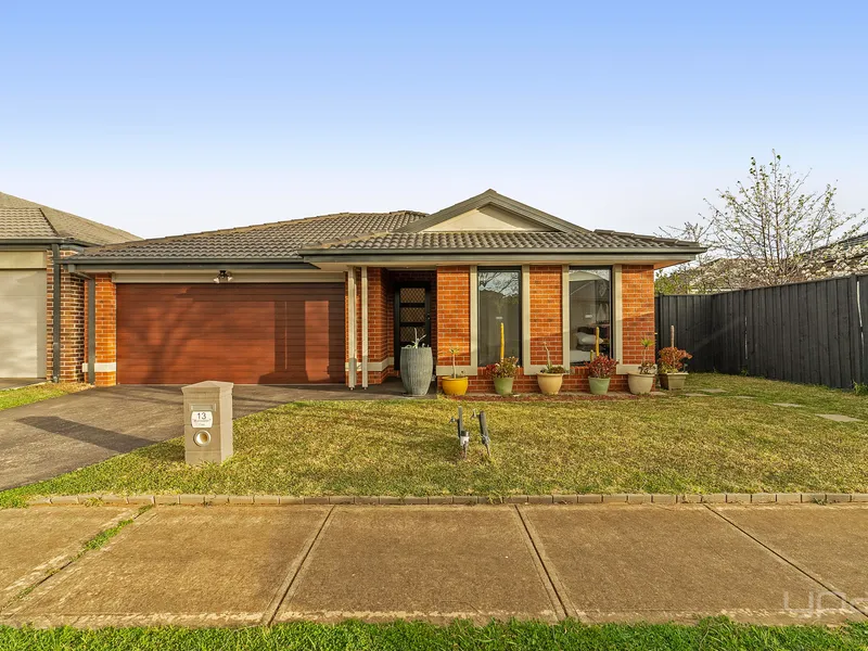 A STUNNING HOME IN THE BEAUTIFUL WEIR VIEWS