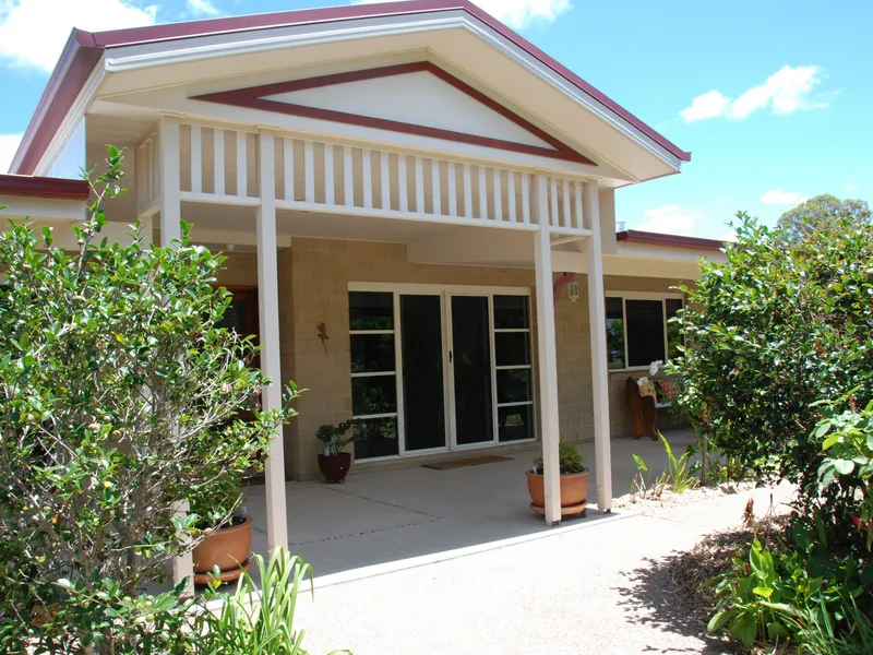 LUXURY + MORE LUXURY LIFESTYLE FOR THIS FAMILY HOME 