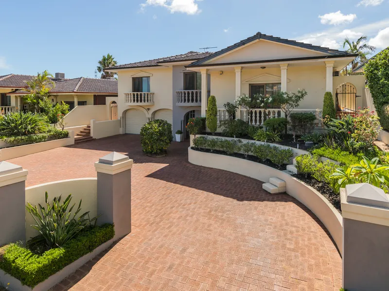 It's Big, It's Bold... It's Brick & Tile Gold