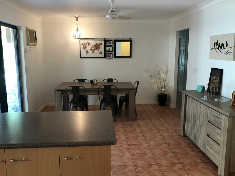 Fabulous Family Home with a Pool!