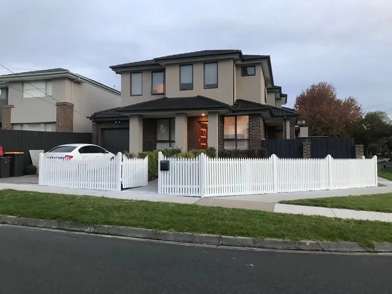 Fully furnished 4 bedroom townhouse