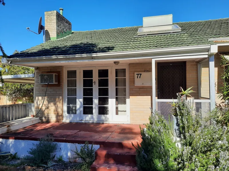 RARE OPPORTUNITY !  GREAT LOCATION !