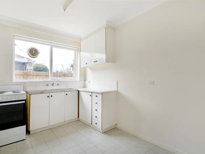 THIS ONE CANNOT BE MISSED