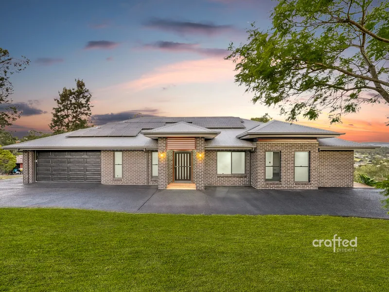 acreage life 🍃 | Recently-Built Stunning Family Home with Smart Home Capability + HUGE Shed + Breathtaking Views on 4,473m2!