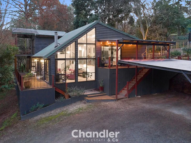 Designer Home in Desirable Pocket