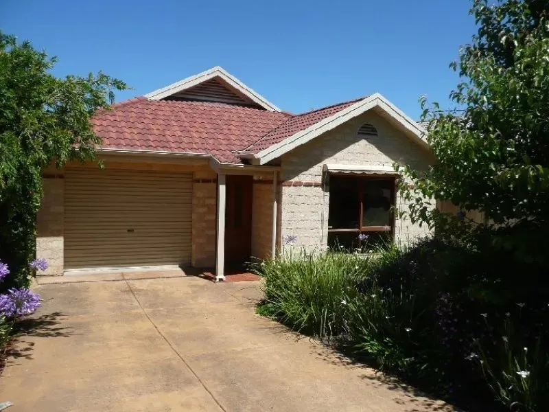 Beautiful Home, Perfectly Located In Craigburn Farm