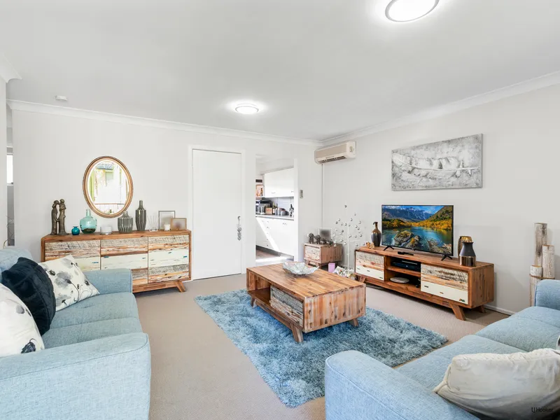 Immaculate Unit in Quiet Location