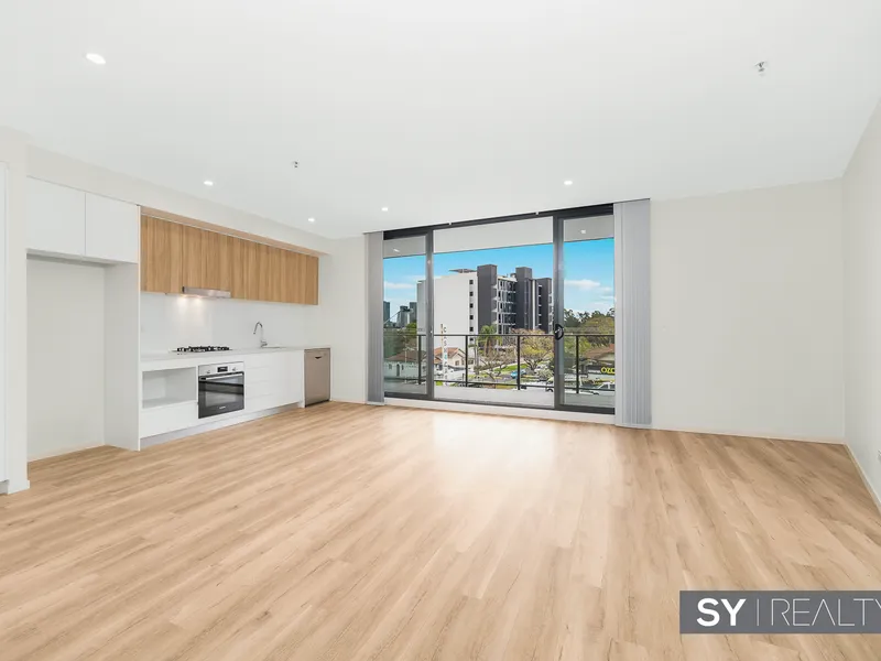 North facing spacious timber floor 1 bedroom at central of homebush!