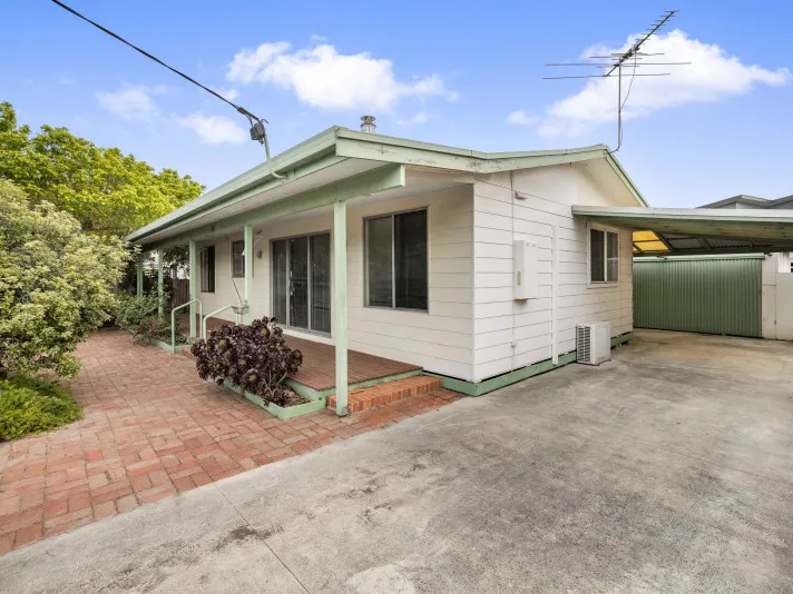 BAYSIDE CLASSIC WITH WATER VIEWS!