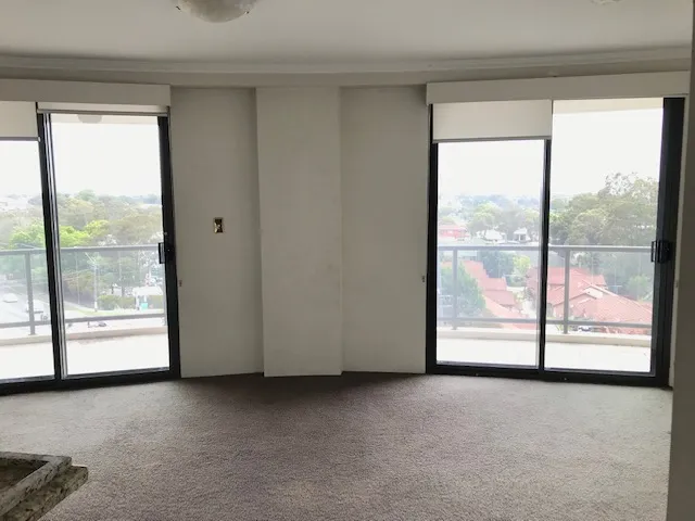 ONE BEDROOM APARTMENT FOR LEASE