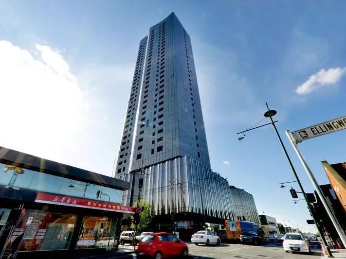 Two bedroom apartment located in the central of Boxhill