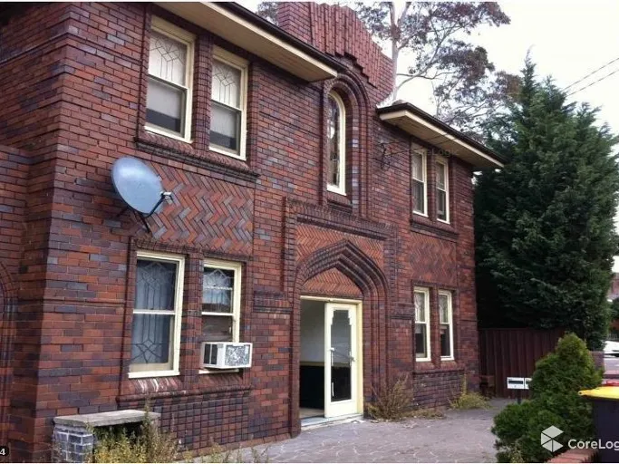 ''Spacious two bedroom apartment with sunroom''