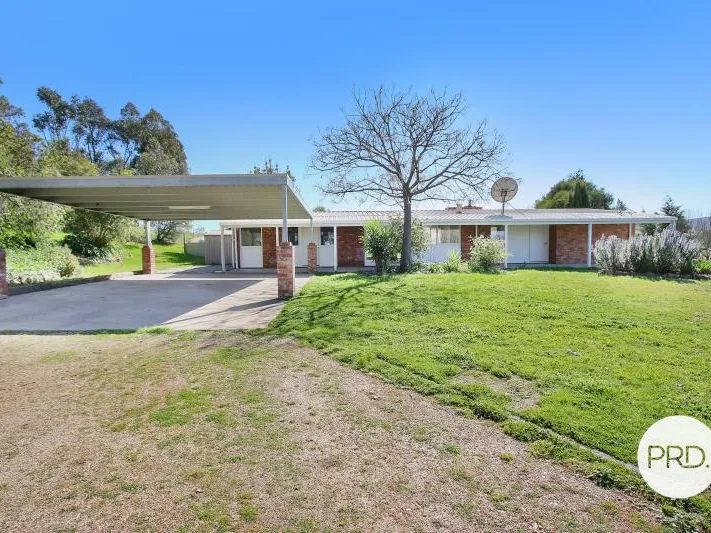 Freshly Renovated Home with Amazing Views!