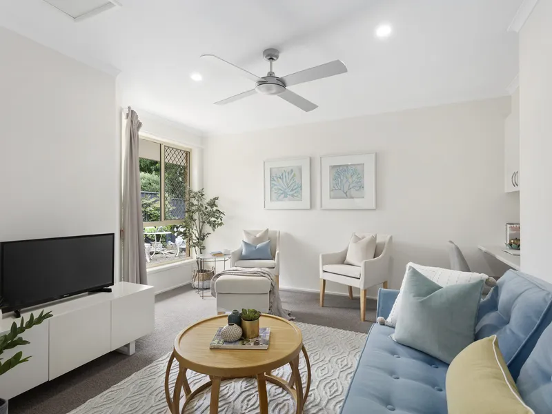 Private home with care, support and community