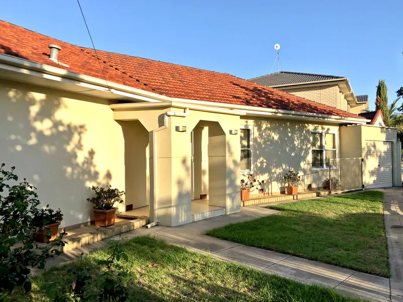 LOVELY PRESENTATION - PET FRIENDLY & GARDENER INCLUDED