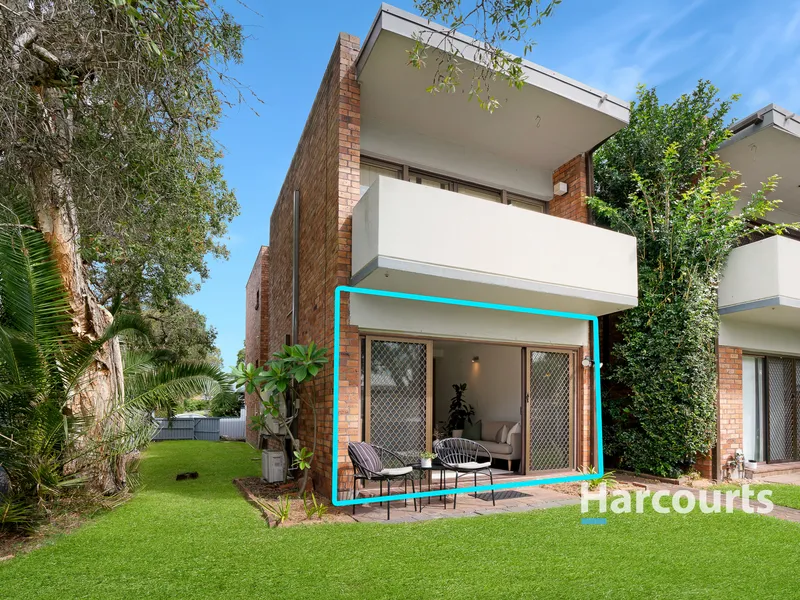 Park Side Apartment, Superb First Home or Investment