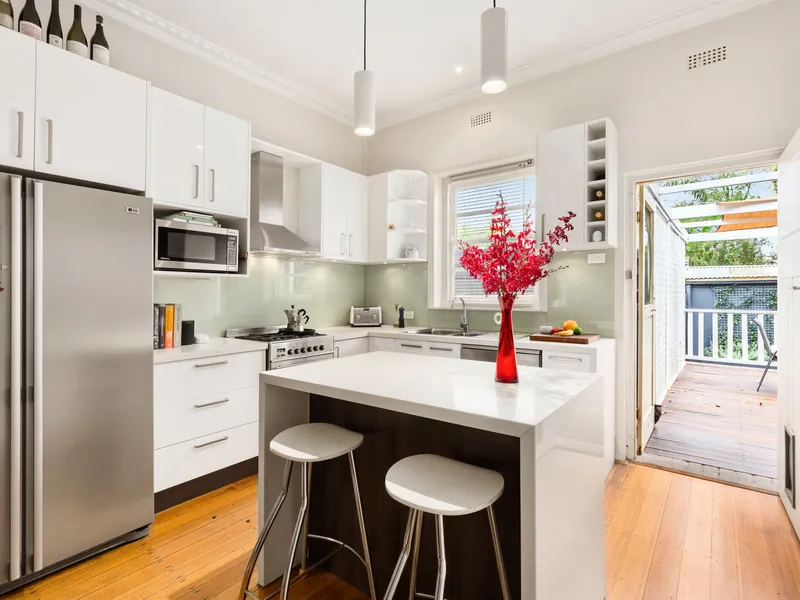 MODERN HOME WITH ENCHANTING APPEAL