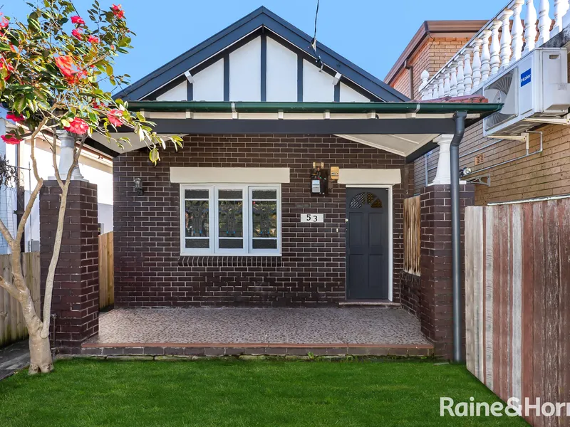 Charming Two Bedroom Cottage