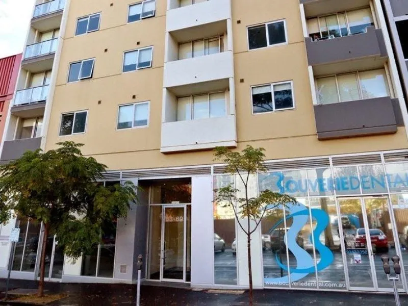 Well Present One Bedroom Apartment in Carlton!