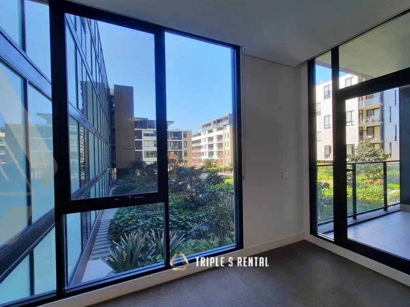 Garden View & Quiet & Secure & Spacious & Study Space Included & Modern