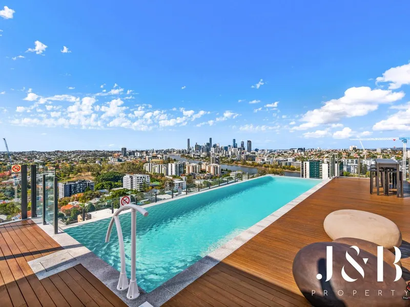 Location, view and amendities