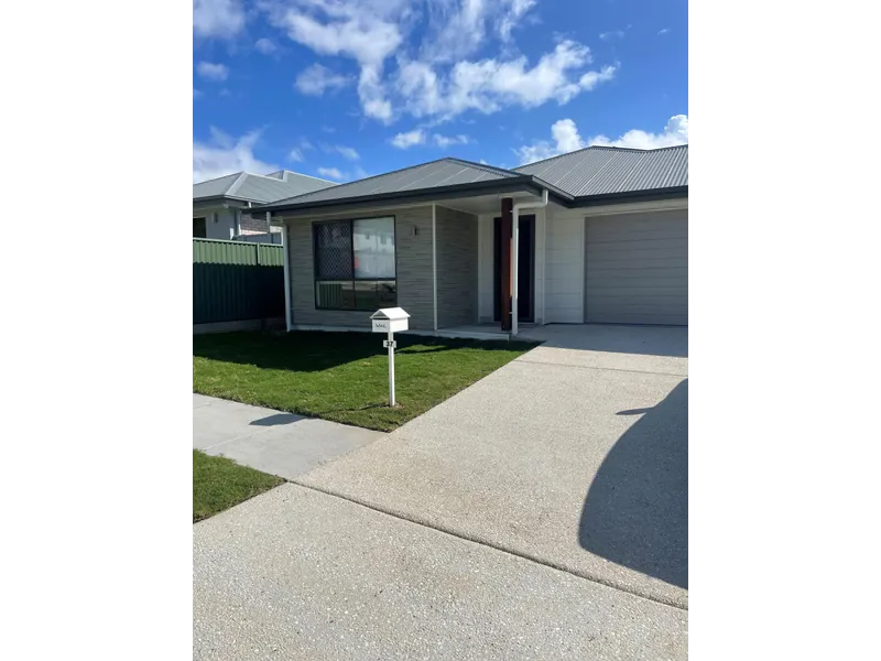 Near New 4 Bedroom Home + Study or 5th Bedroom with Solar Panels = Reduced Cost for electricity