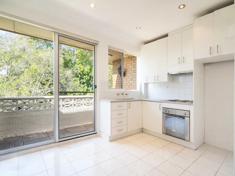 Fabulous Beach Pad with Ocean Outlook