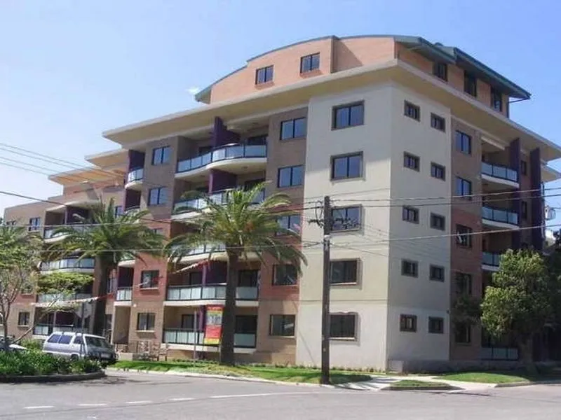 Modern 2 bedroom unit in the heart of Campsie