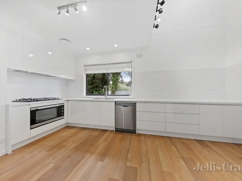 A Stylish Family Entertainer of eipc proportions