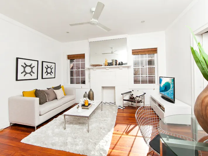 BEAUTIFUL THREE BEDROOM APARTMENT