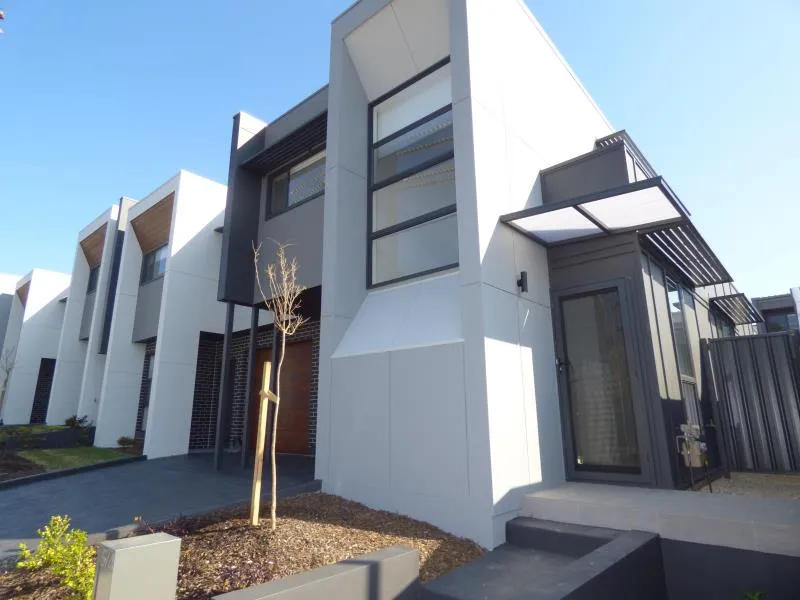 Two Bedroom Modern Style in a convenient Merewether location!