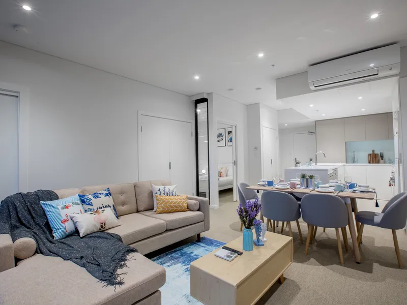 fully luxury Furnished 2 bedrooms aprtment with clear water views