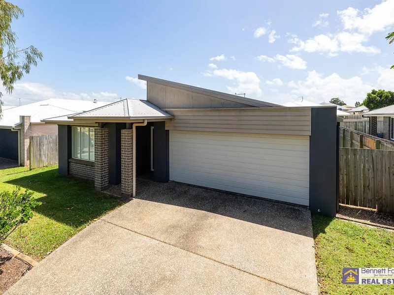 FANTASTIC 4 BEDROOM HOME IN QUIET CUL-DE-SAC