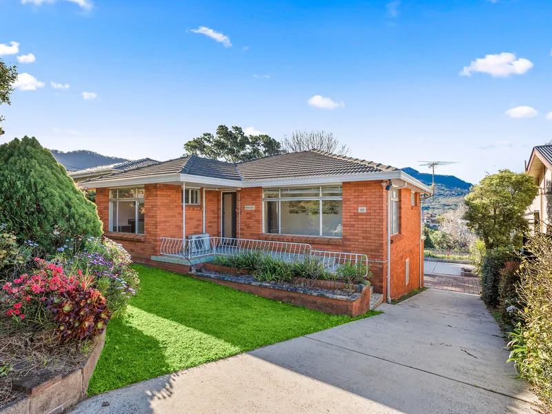 Ready to renovate with picturesque backdrop