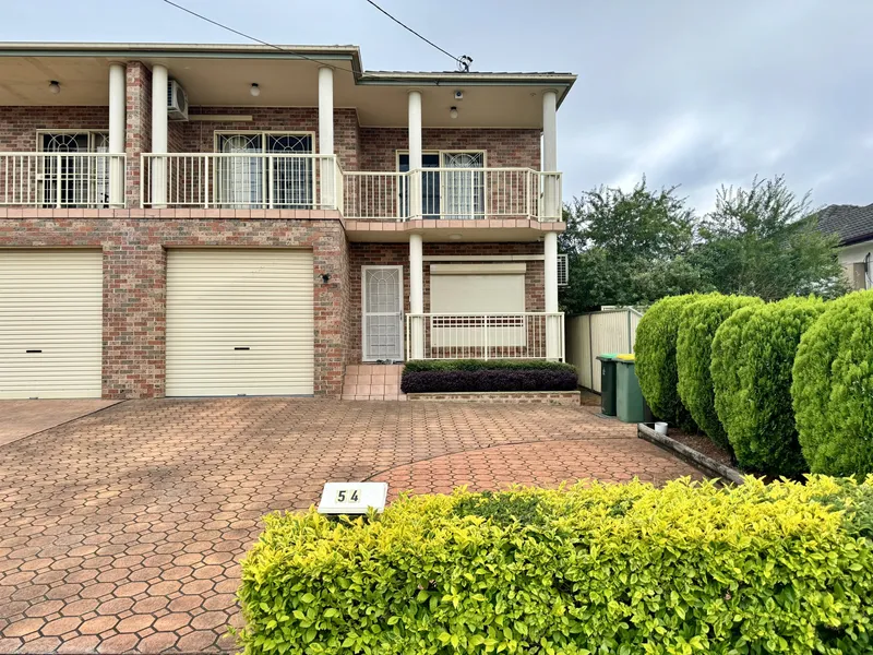 Bright, Spacious and Modern Duplex